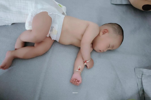 黔东南三个月宝宝头围